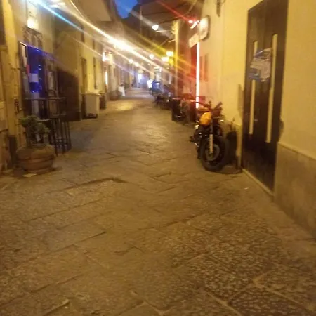 住宿加早餐酒店 Mansarda 卡塞塔