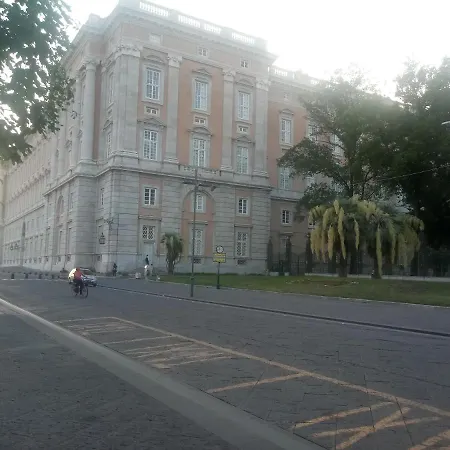 Nocleg ze śniadaniem Mansarda Caserta