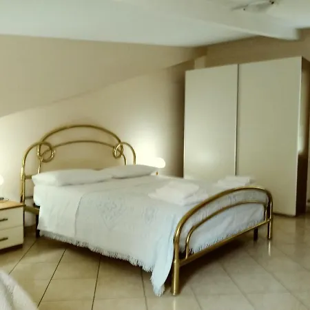 Mansarda Nocleg ze śniadaniem Caserta