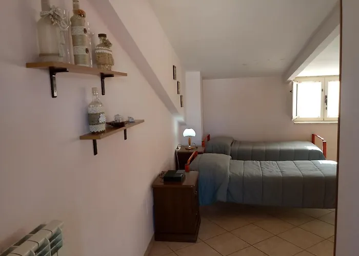 Mansarda 3* كازيرتا